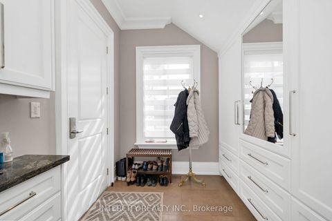 Photo 17 at 20 Orico Court, Kleinburg, Vaughan