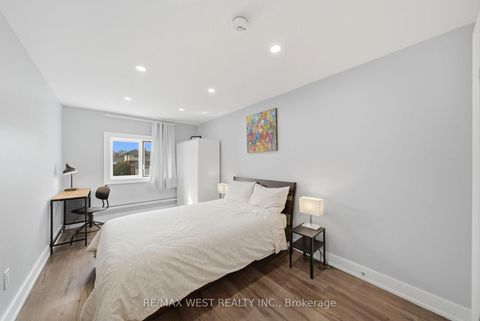 Photo 21 at 104 Great Oak Drive, Rosethorn, Toronto