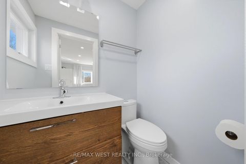 Photo 23 at 104 Great Oak Drive, Rosethorn, Toronto
