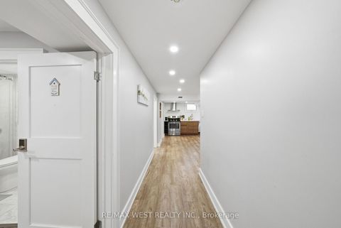 Photo 24 at 104 Great Oak Drive, Rosethorn, Toronto