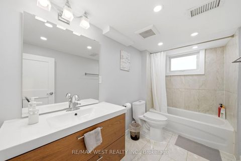 Photo 31 at 104 Great Oak Drive, Rosethorn, Toronto