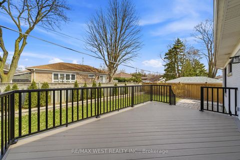 Photo 36 at 104 Great Oak Drive, Rosethorn, Toronto