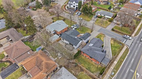 Photo 43 at 104 Great Oak Drive, Rosethorn, Toronto