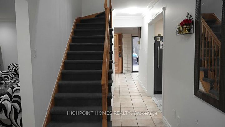 Photo 13 at 14 Large Court, Westgate, Brampton