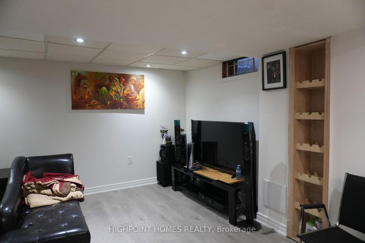 Photo 19 at 14 Large Court, Westgate, Brampton