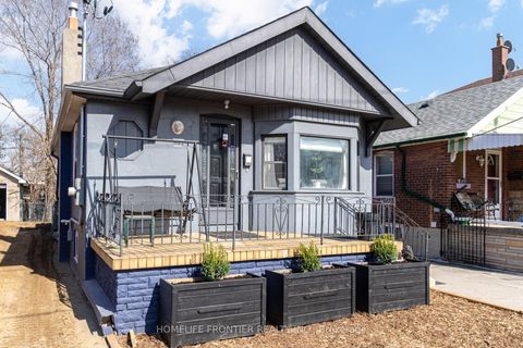 Photo 1 at 1105 Greenwood Avenue, East York, Toronto
