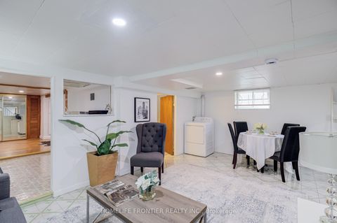 Photo 34 at 1105 Greenwood Avenue, East York, Toronto