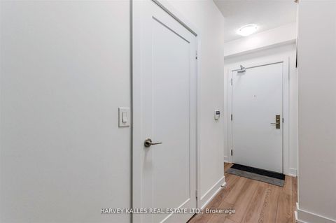 Photo 5 at 1508 - 318 Richmond Street W, Waterfront Communities C1, Toronto