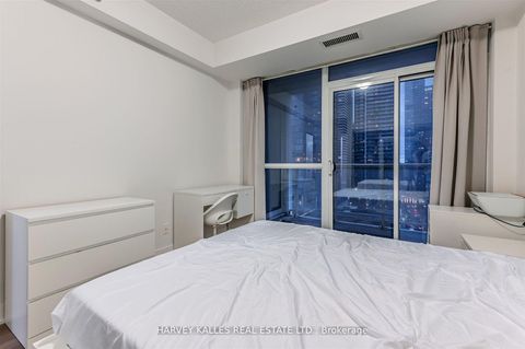 Photo 21 at 1508 - 318 Richmond Street W, Waterfront Communities C1, Toronto
