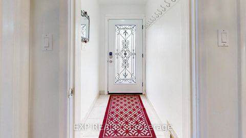 Photo 4 at 77 Letchworth Crescent, CFB, Toronto