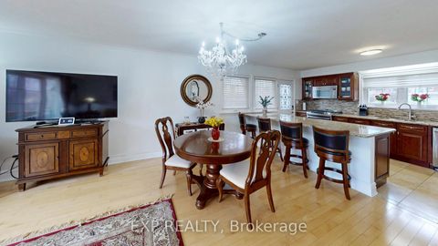 Photo 10 at 77 Letchworth Crescent, CFB, Toronto