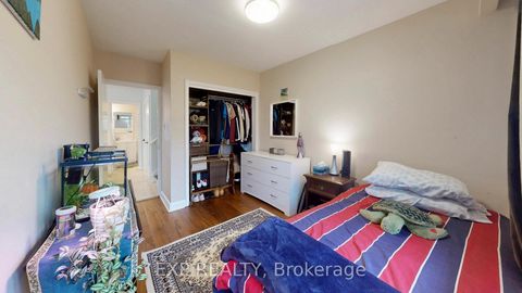 Photo 17 at 77 Letchworth Crescent, CFB, Toronto