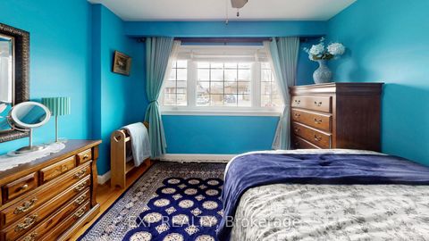 Photo 23 at 77 Letchworth Crescent, CFB, Toronto