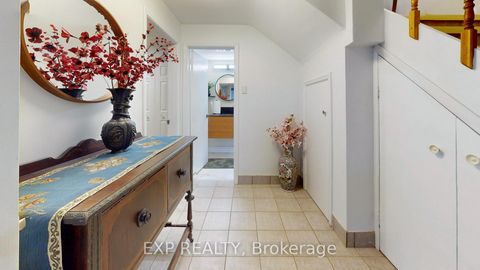 Photo 27 at 77 Letchworth Crescent, CFB, Toronto