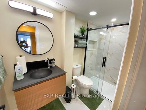 Photo 28 at 77 Letchworth Crescent, CFB, Toronto