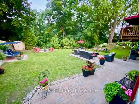 Photo 35 at 77 Letchworth Crescent, CFB, Toronto