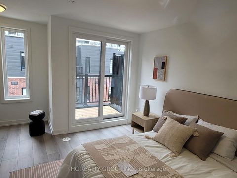 Photo 8 at 66 - 10 Calamint Lane, L'Amoreaux, Toronto