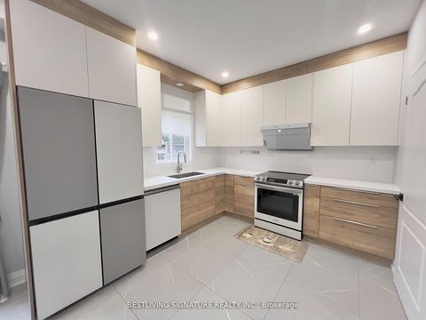Photo 3 at 103 Antique Drive, Oak Ridges Lake Wilcox, Richmond Hill