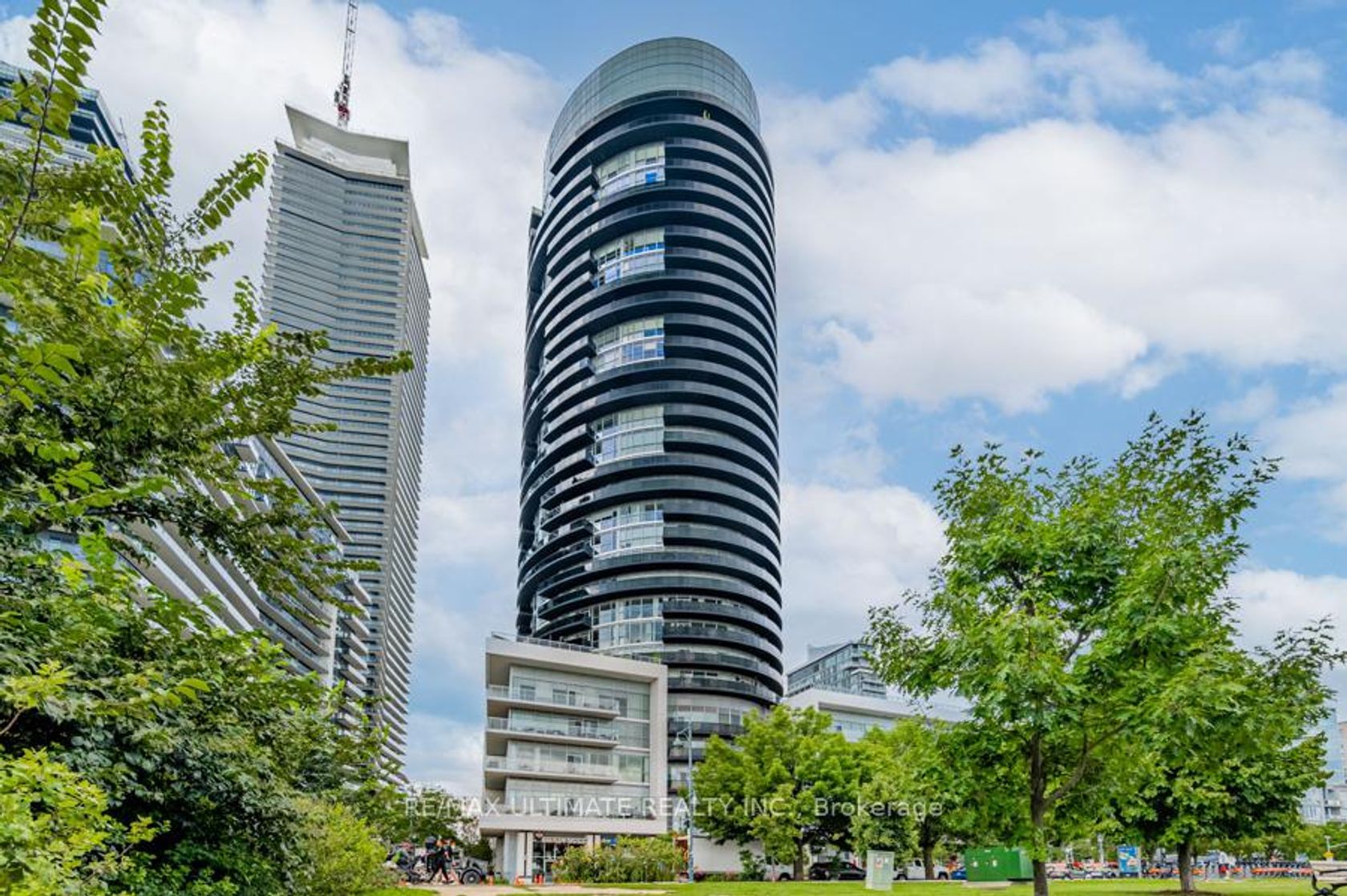 1706 - 80 Marine Parade Drive N, Mimico, Toronto photo number 2