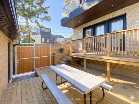 Photo 31 at 41 Rolyat Street, Bellwoods, Toronto
