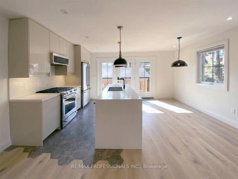 Photo 34 at 41 Rolyat Street, Bellwoods, Toronto