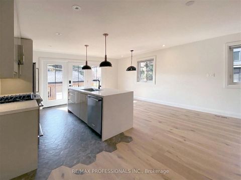 Photo 36 at 41 Rolyat Street, Bellwoods, Toronto
