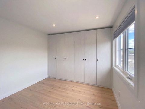 Photo 42 at 41 Rolyat Street, Bellwoods, Toronto