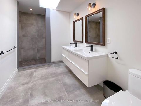Photo 45 at 41 Rolyat Street, Bellwoods, Toronto