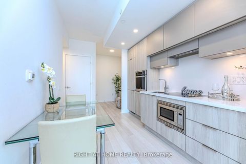 Photo 5 at 1301 - 39 Roehampton Avenue, Mount Pleasant West, Toronto