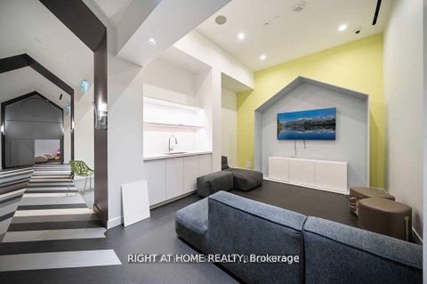 Photo 34 at 1301 - 39 Roehampton Avenue, Mount Pleasant West, Toronto