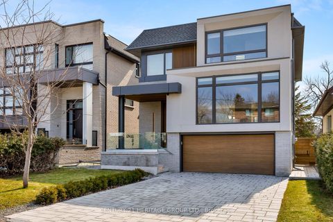 Photo 1 at 21 Farrell Avenue, Willowdale West, Toronto