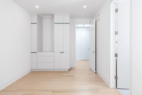 Photo 8 at 21 Farrell Avenue, Willowdale West, Toronto