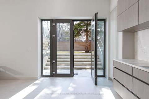 Photo 11 at 21 Farrell Avenue, Willowdale West, Toronto