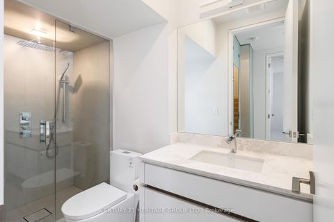 Photo 12 at 21 Farrell Avenue, Willowdale West, Toronto