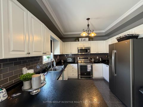 Photo 7 at 422 Mapleton Avenue, Ardagh, Barrie