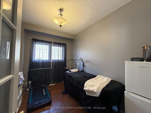 Photo 11 at 422 Mapleton Avenue, Ardagh, Barrie