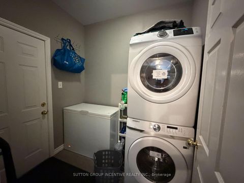 Photo 13 at 422 Mapleton Avenue, Ardagh, Barrie