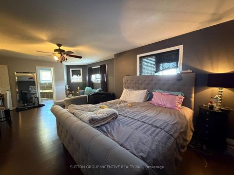 Photo 16 at 422 Mapleton Avenue, Ardagh, Barrie