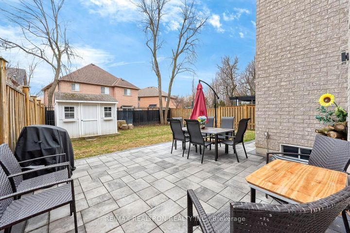 Photo 32 at 71 Timber Valley Avenue, Oak Ridges, Richmond Hill