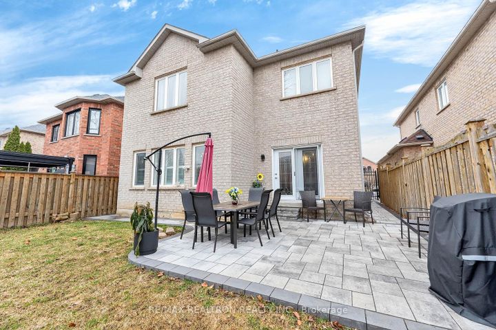 Photo 33 at 71 Timber Valley Avenue, Oak Ridges, Richmond Hill