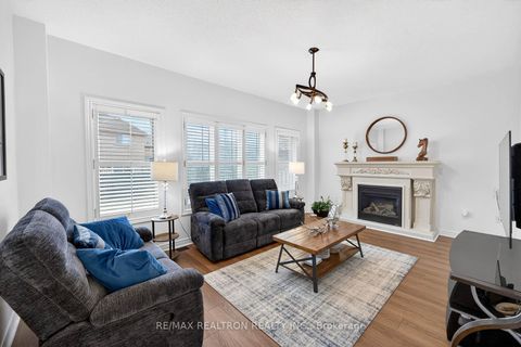 Photo 10 at 71 Timber Valley Avenue, Oak Ridges, Richmond Hill