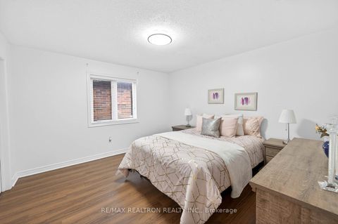 Photo 29 at 71 Timber Valley Avenue, Oak Ridges, Richmond Hill