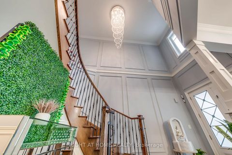 Photo 4 at 45 Torgan Trail, Kleinburg, Vaughan