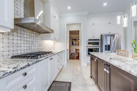 Photo 20 at 45 Torgan Trail, Kleinburg, Vaughan