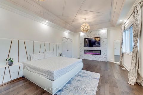 Photo 32 at 45 Torgan Trail, Kleinburg, Vaughan