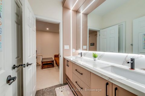 Photo 37 at 45 Torgan Trail, Kleinburg, Vaughan