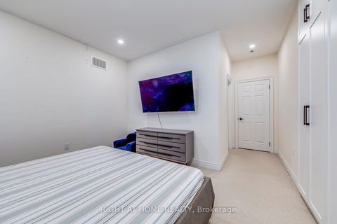 Photo 41 at 45 Torgan Trail, Kleinburg, Vaughan