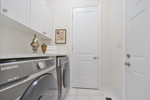 Photo 19 at 79 Bethpage Crescent, Glenway Estates, Newmarket