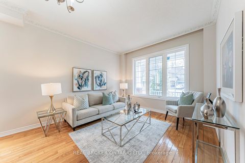 Photo 2 at 33 Kingshill Road, Oak Ridges, Richmond Hill