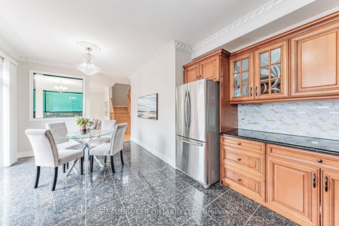 Photo 10 at 33 Kingshill Road, Oak Ridges, Richmond Hill